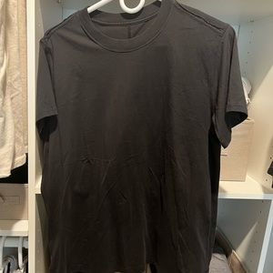 Lululemon t shirt
